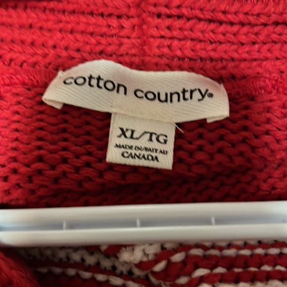 XL Canada cardi. Red and white with button down front with front lined pockets - Picture 3 of 3